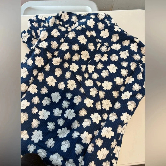 OLD NAVY Printed Shirt Size-M - Picture 2 of 7